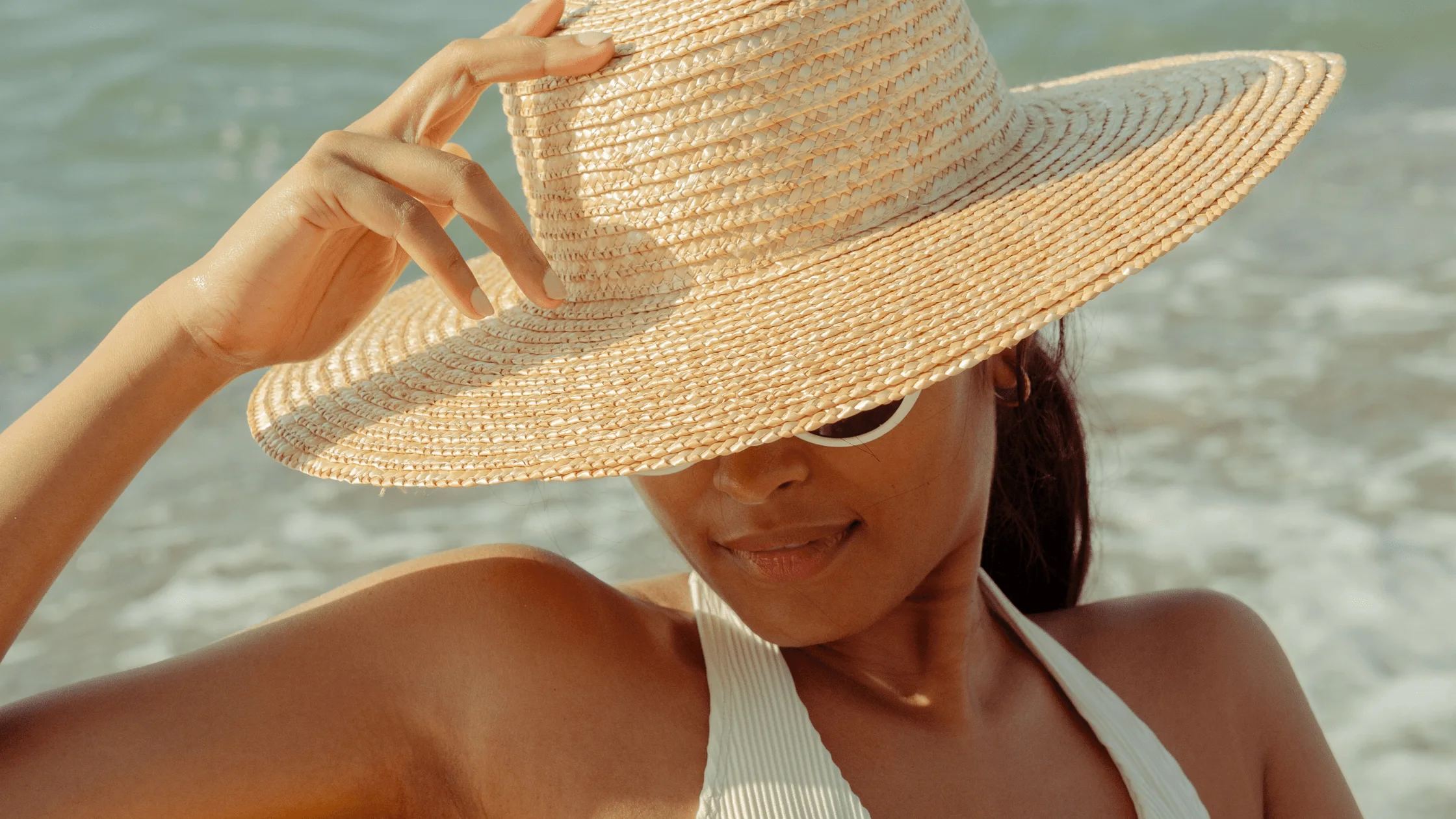 Woman with red hair representing the NaturallYou patient experience
